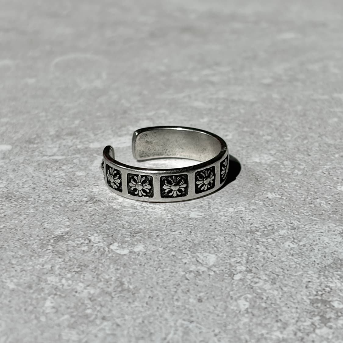 Oribell 크롬 크로스 스퀘어 모노그램 925실버 오픈링 반지 상품이미지4