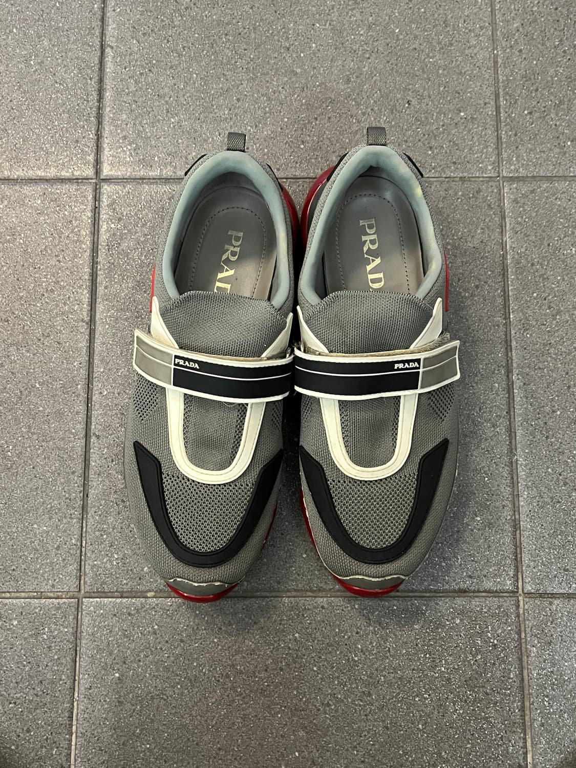 프라다 클라우드버스트 상품이미지1