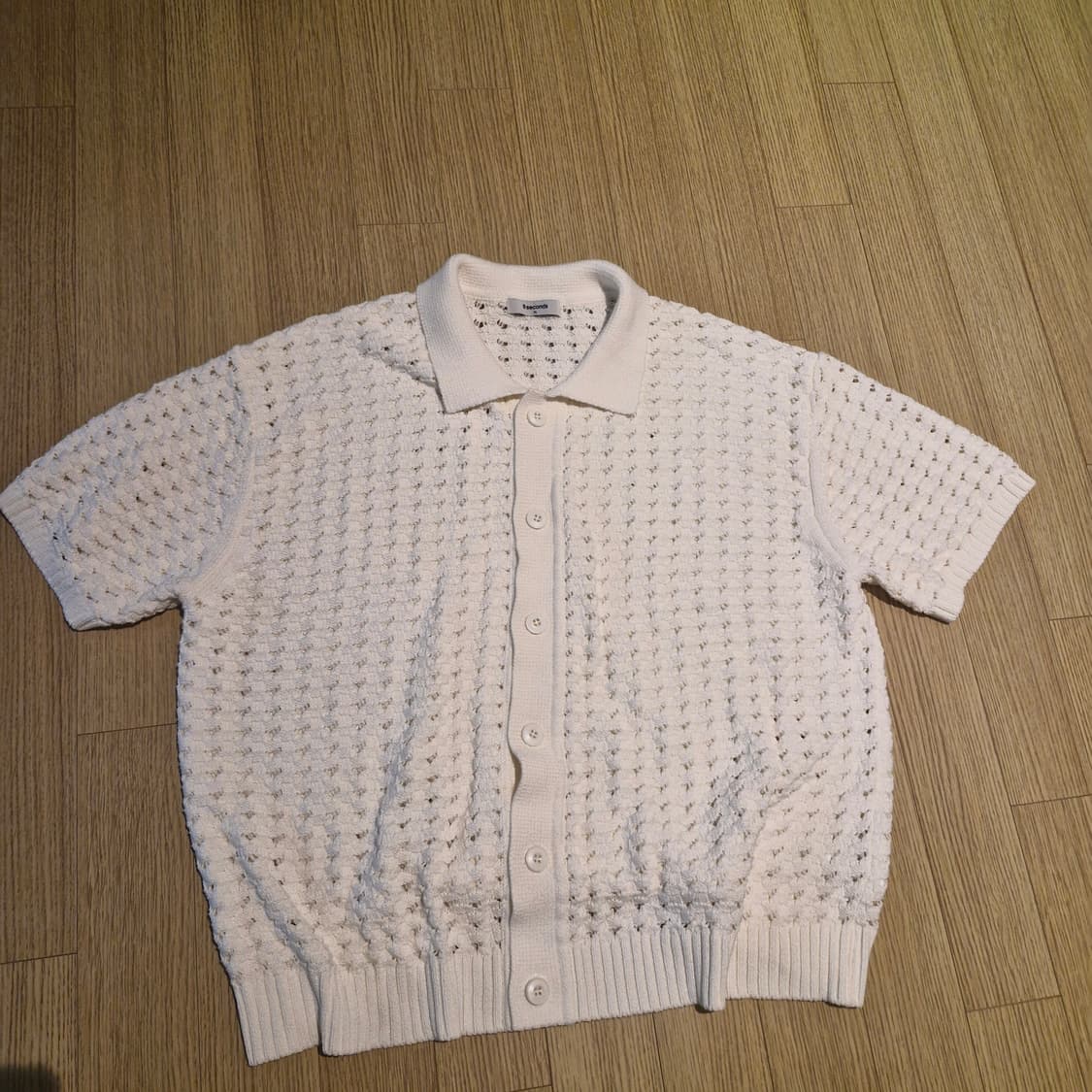 에잇세컨즈 니트반팔 화이트 상품이미지1