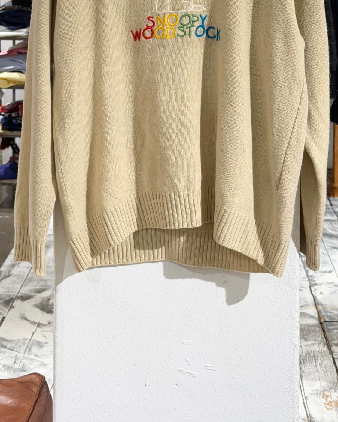 카스텔바작 베이지 스누피 우드스탁 니트 상품이미지5