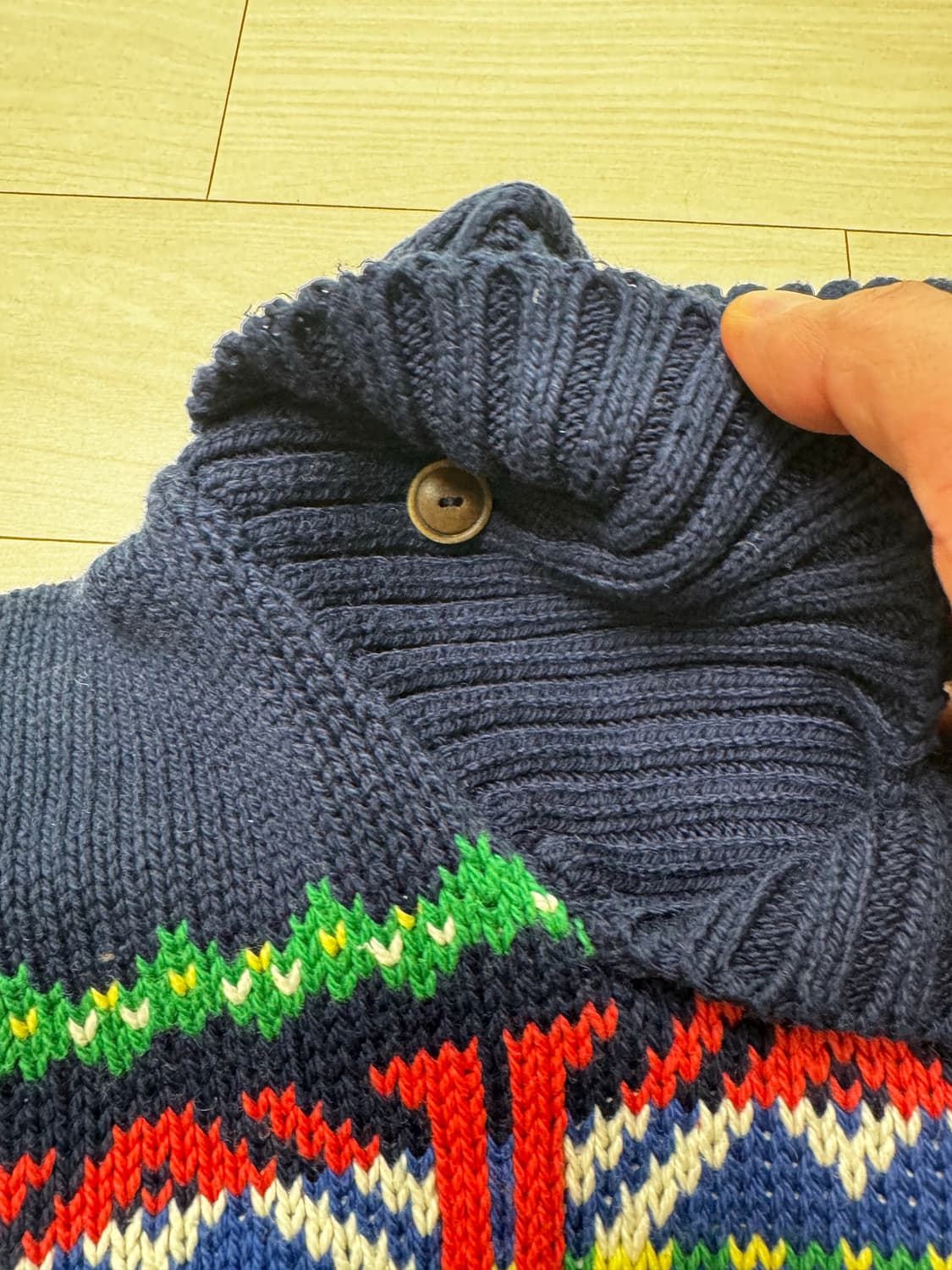 폴로 숄칼라 노르딕패턴 긴팔 니트 상품이미지4