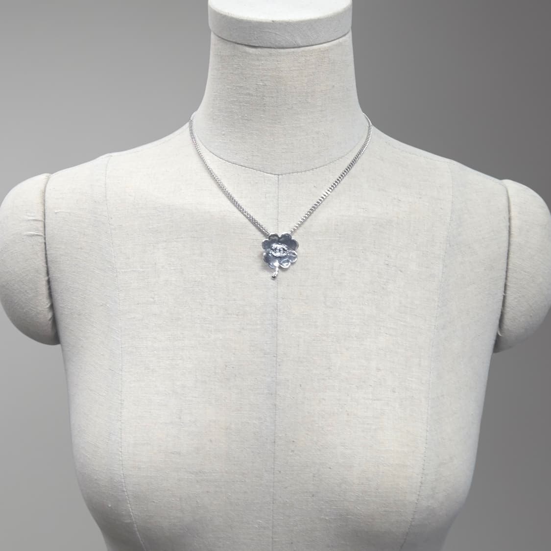 샤넬 클로버CC로고 목걸이
 상품이미지4