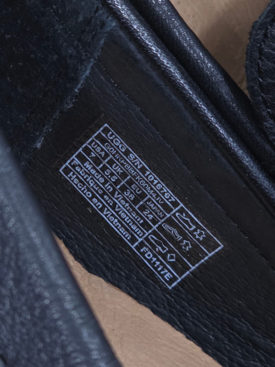 UGG 어그 여성 레더 플로리스 로퍼 블랙 240 상품이미지5