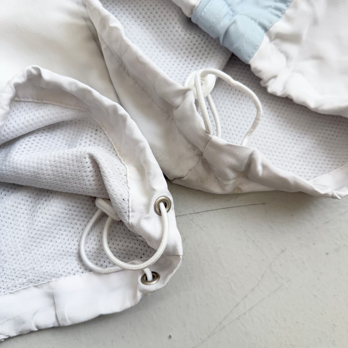 아디다스 90s 흰하 화이트 하늘 와이드 바람막이 트랙팬츠 상품이미지4