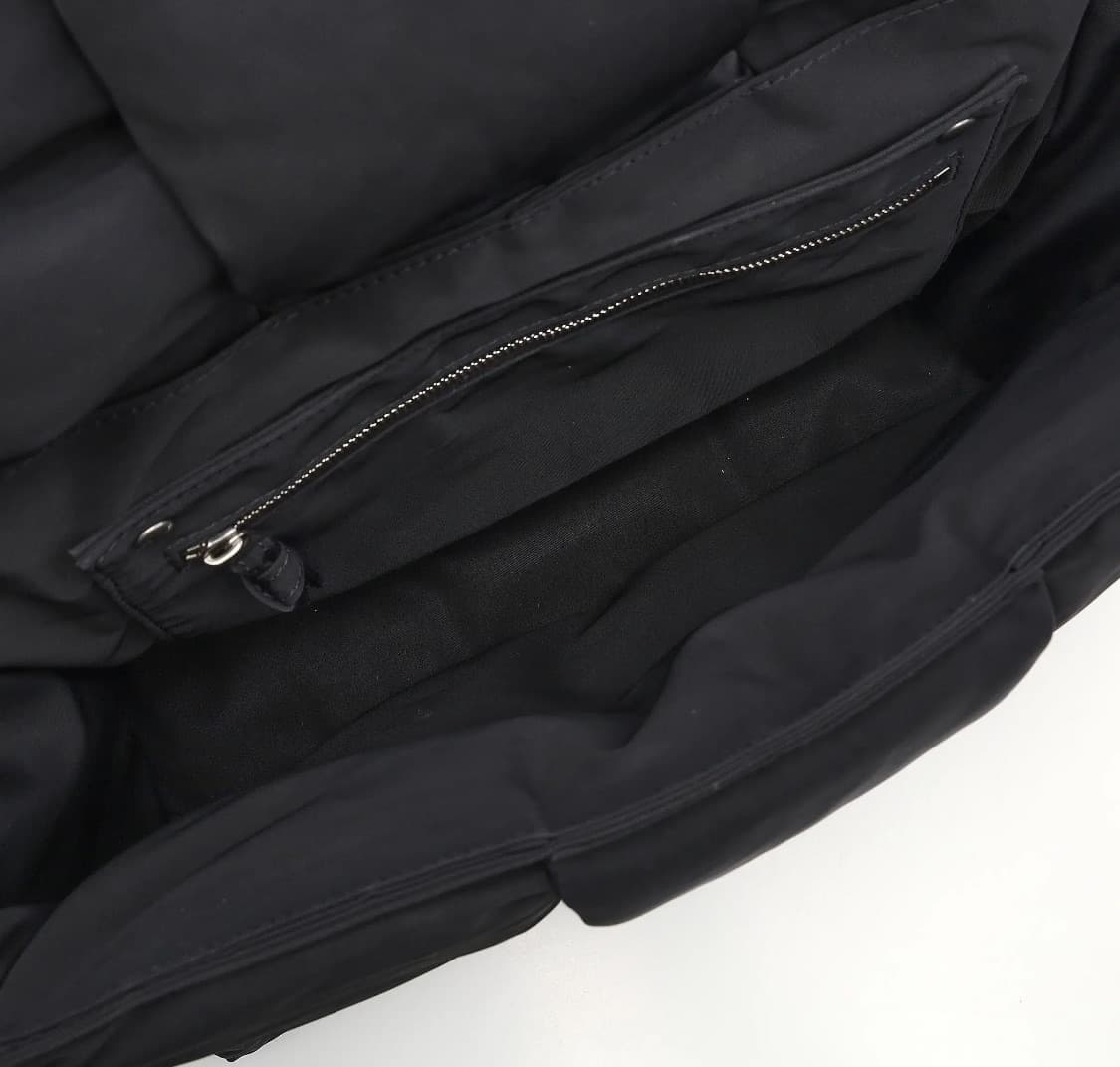 [S급] 보테가베네타의 필로우 카세트백 판매합니다!!! 상품이미지6