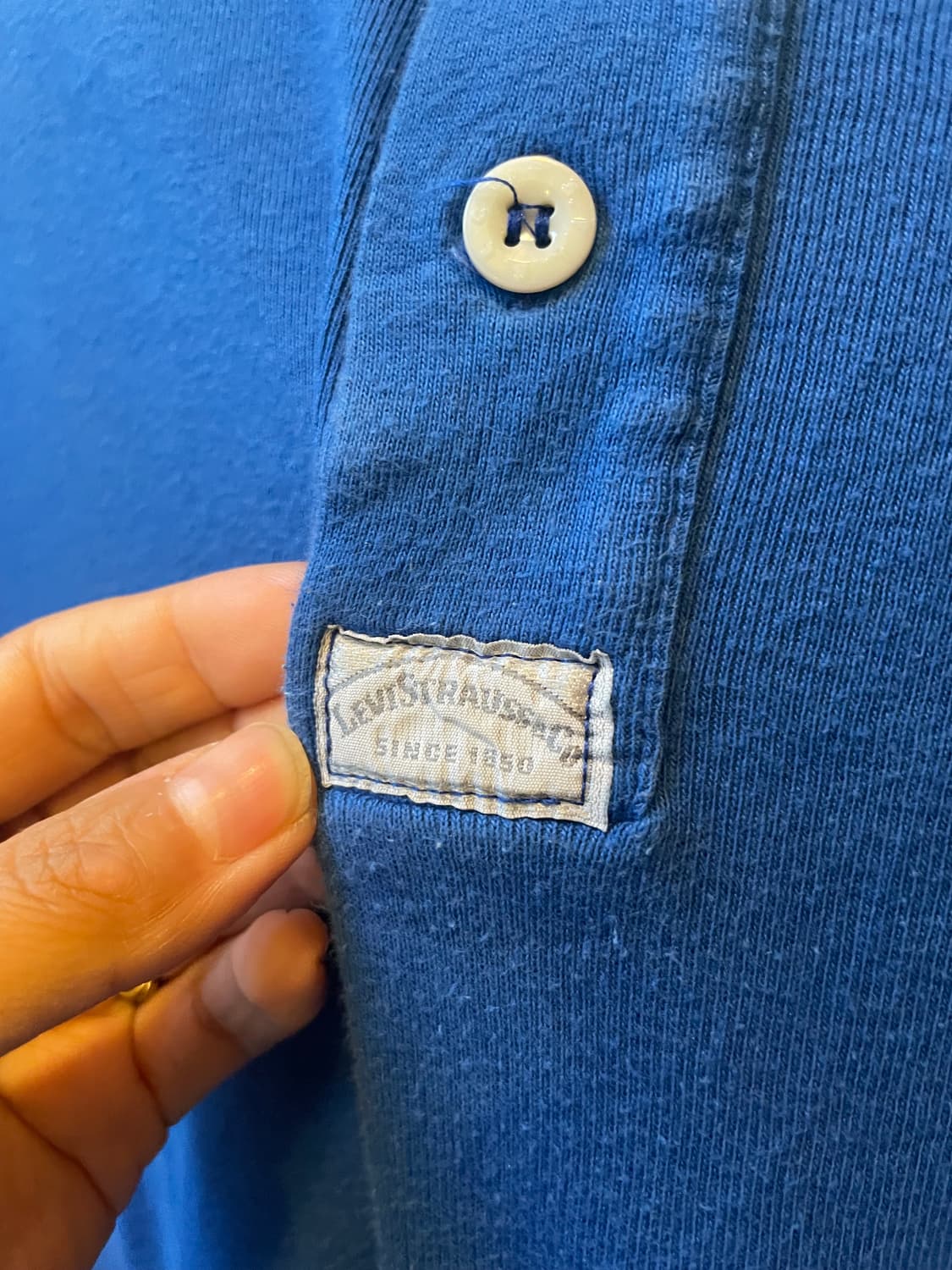 90-00's Vintage Levi’s  Henley T- Shirt 상품이미지4