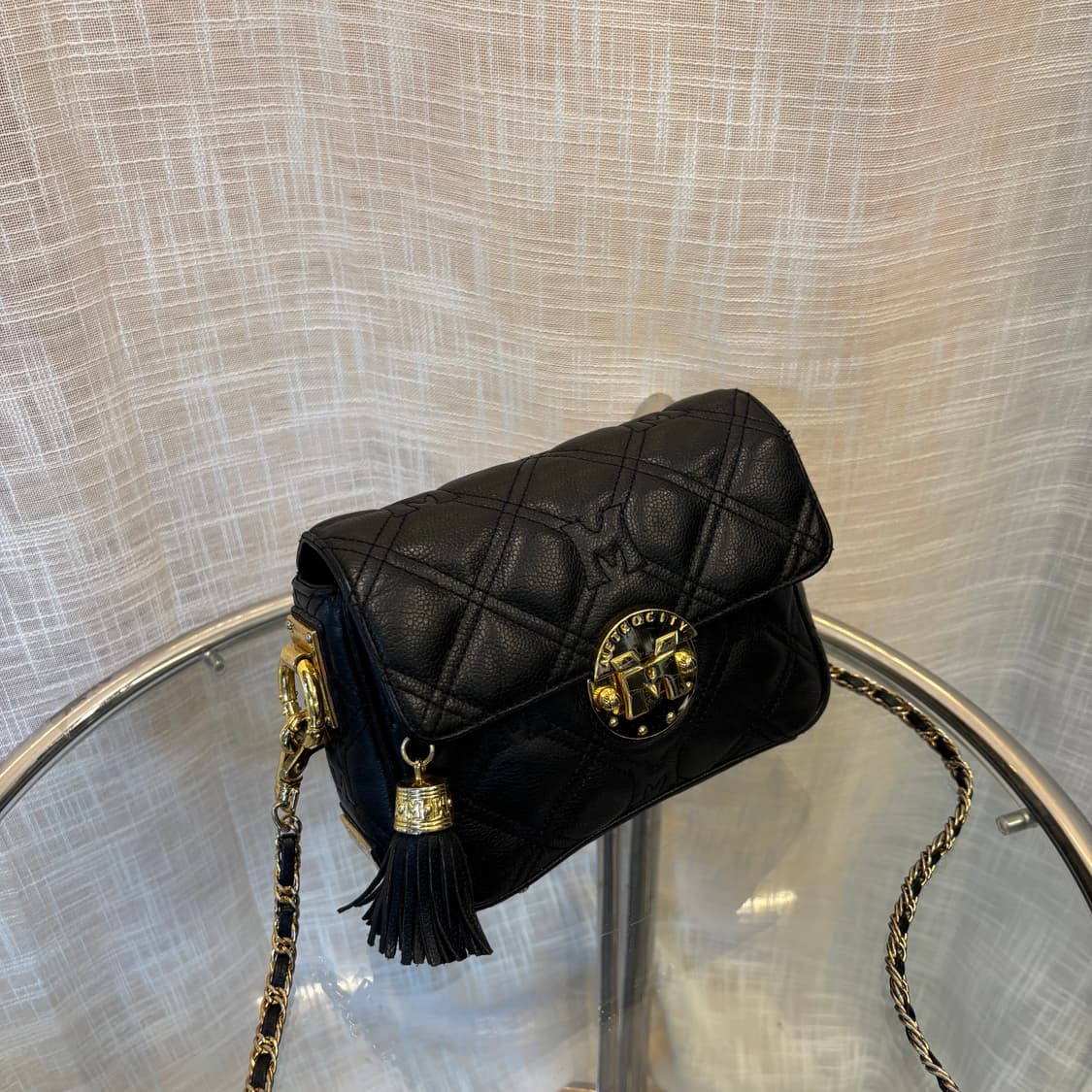 정품 메트로시티 금장 퀄팅 크로스백     상품이미지6