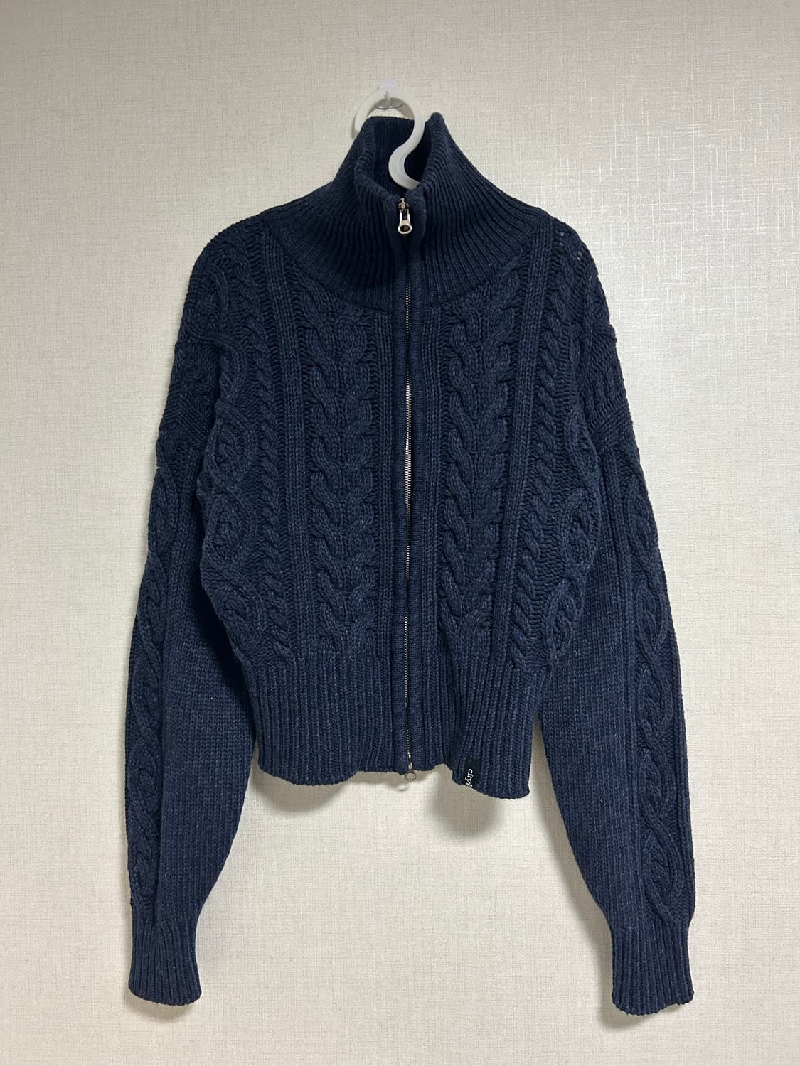 시티브리즈 울 케이블 니트 집업 가디건 네이비 (차정원, 윈터 착용)  상품이미지8