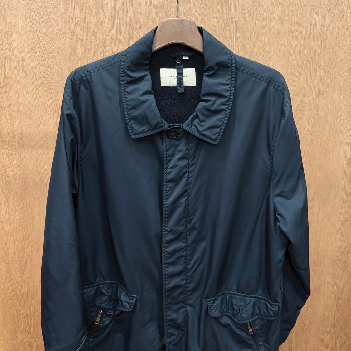 버버리 런던 나일론 코트 버튼 스트랩 유틸리티 포켓 디테일 블랙 상품이미지4
