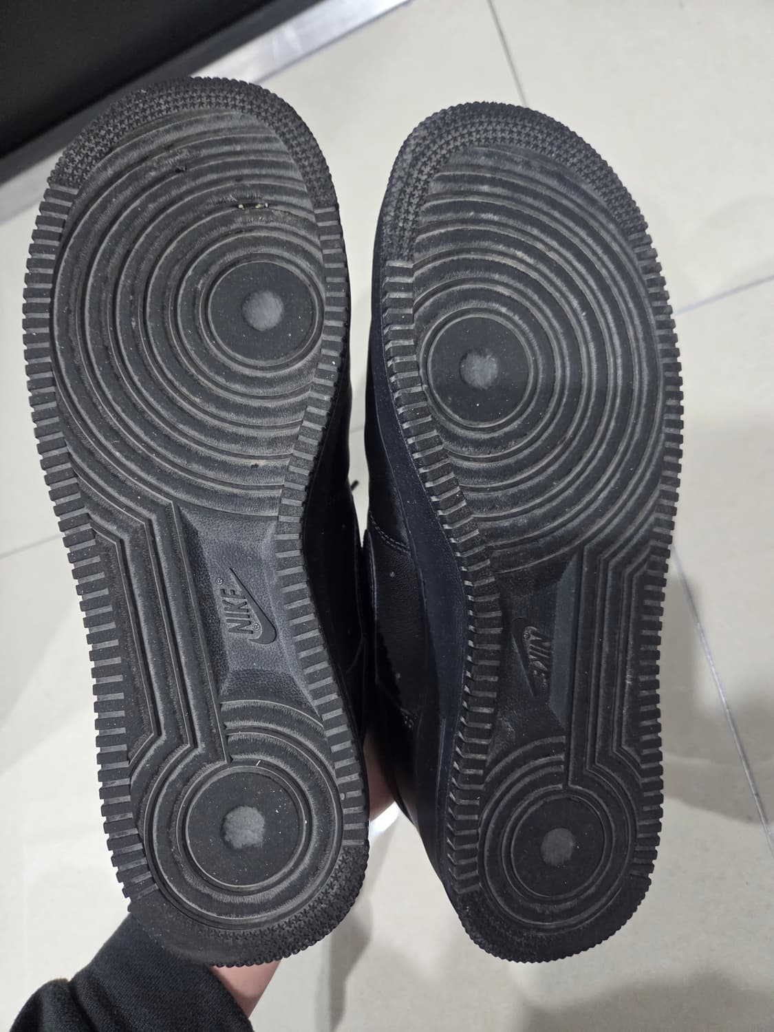 나이키 에어포스 1 07 로우 트리플블랙 280 CW2288-001 올검 상품이미지6