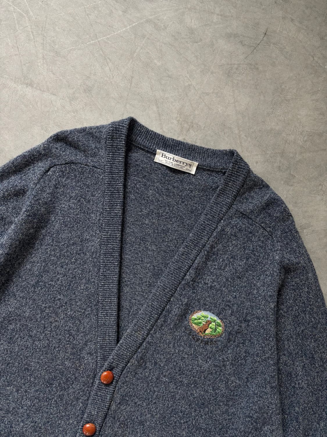 Burberry 버버리 자수로고 블루 브이넥 가디건 상품이미지6