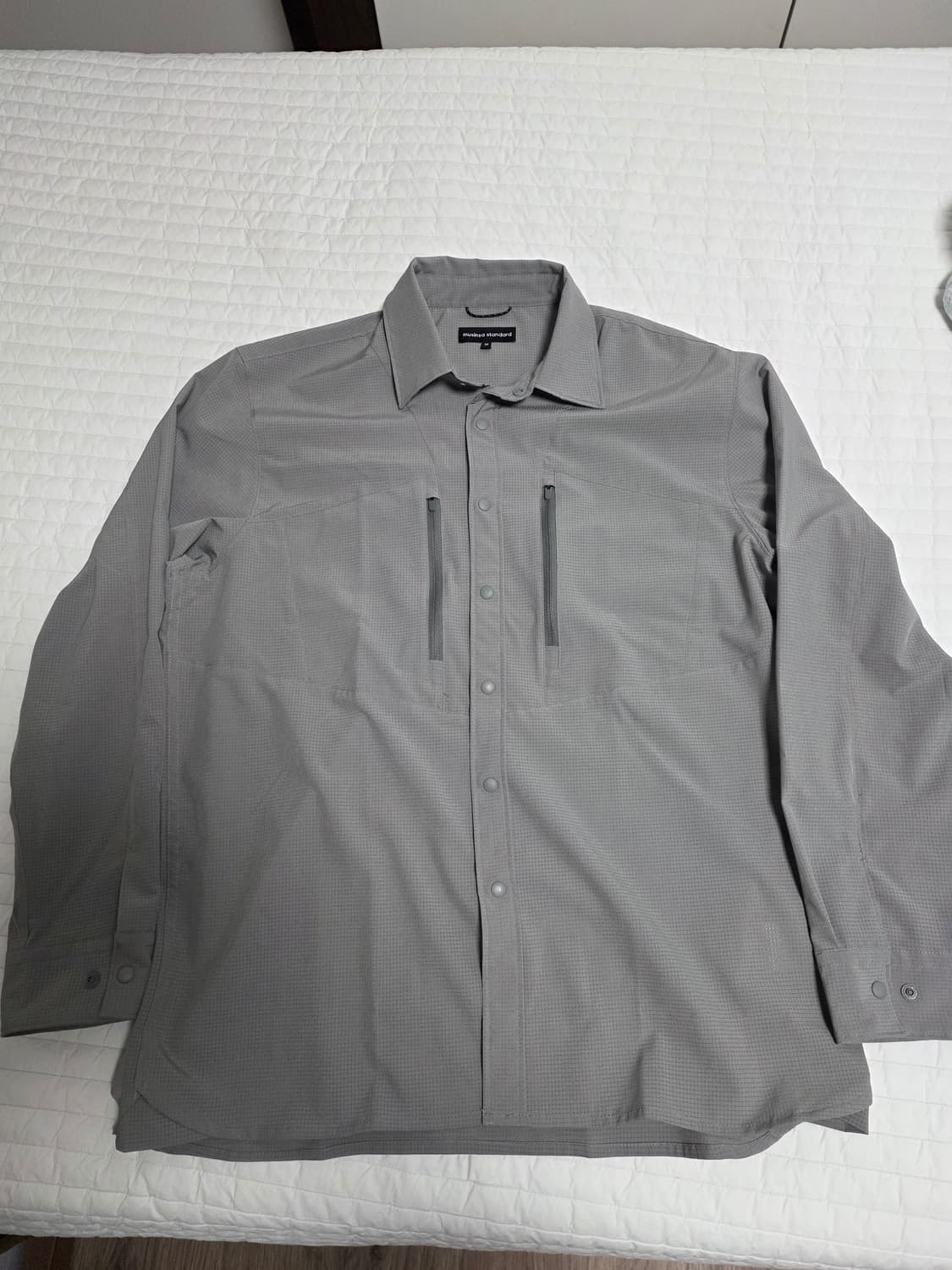 [세종pick]무탠다드 시티 레저 에어리 도트 유틸리티 셔츠 라이트그레이 상품이미지3