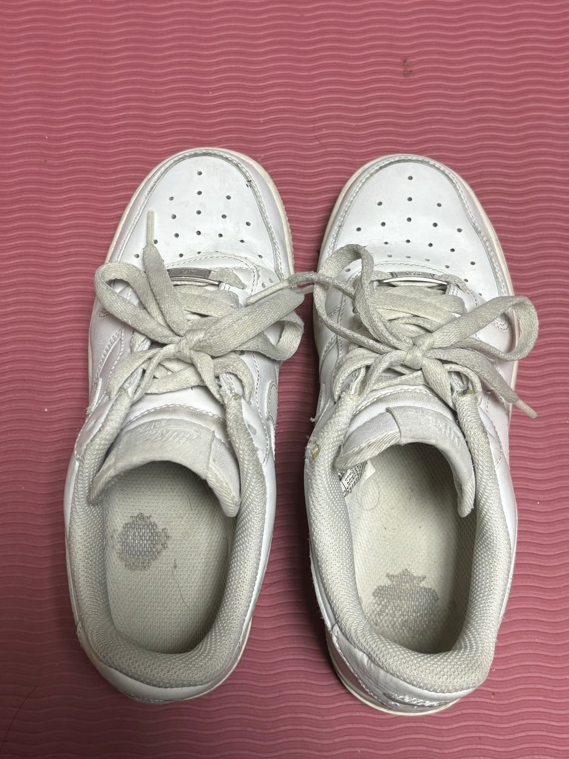 나이키 에어포스1 올백 235mm 상품이미지2