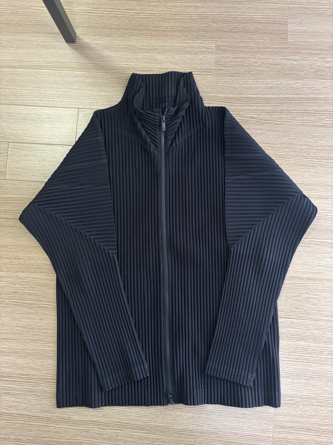 옴므플리세 이세이 미야케 집업 Navy - 3size 상품이미지2