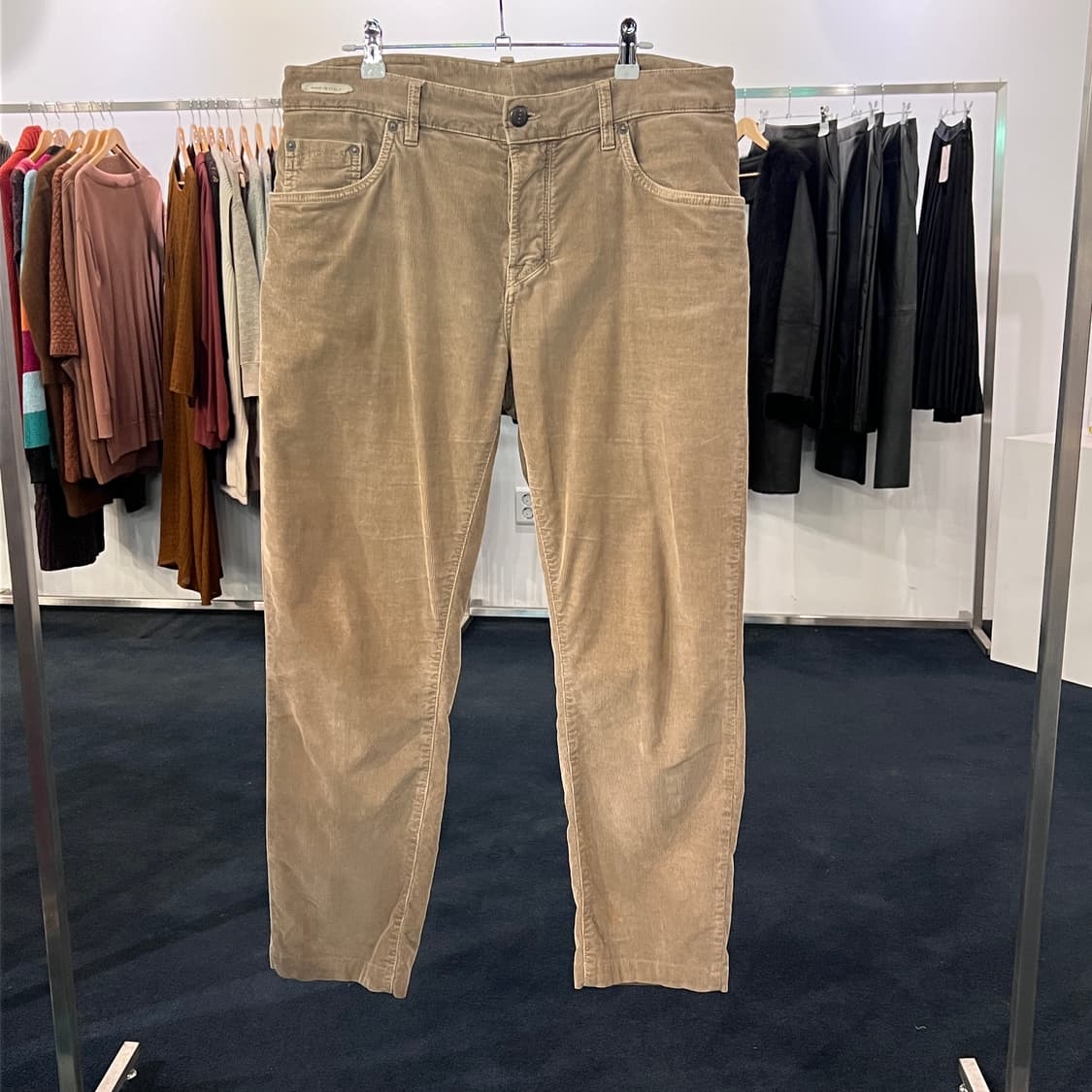 [33] YCHAI 이카이 코듀로이 팬츠  상품이미지1