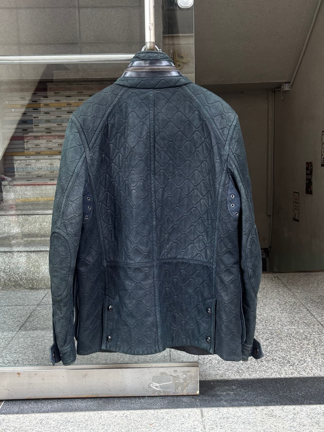 버버리 런던 램 스웨이드 자켓 상품이미지3