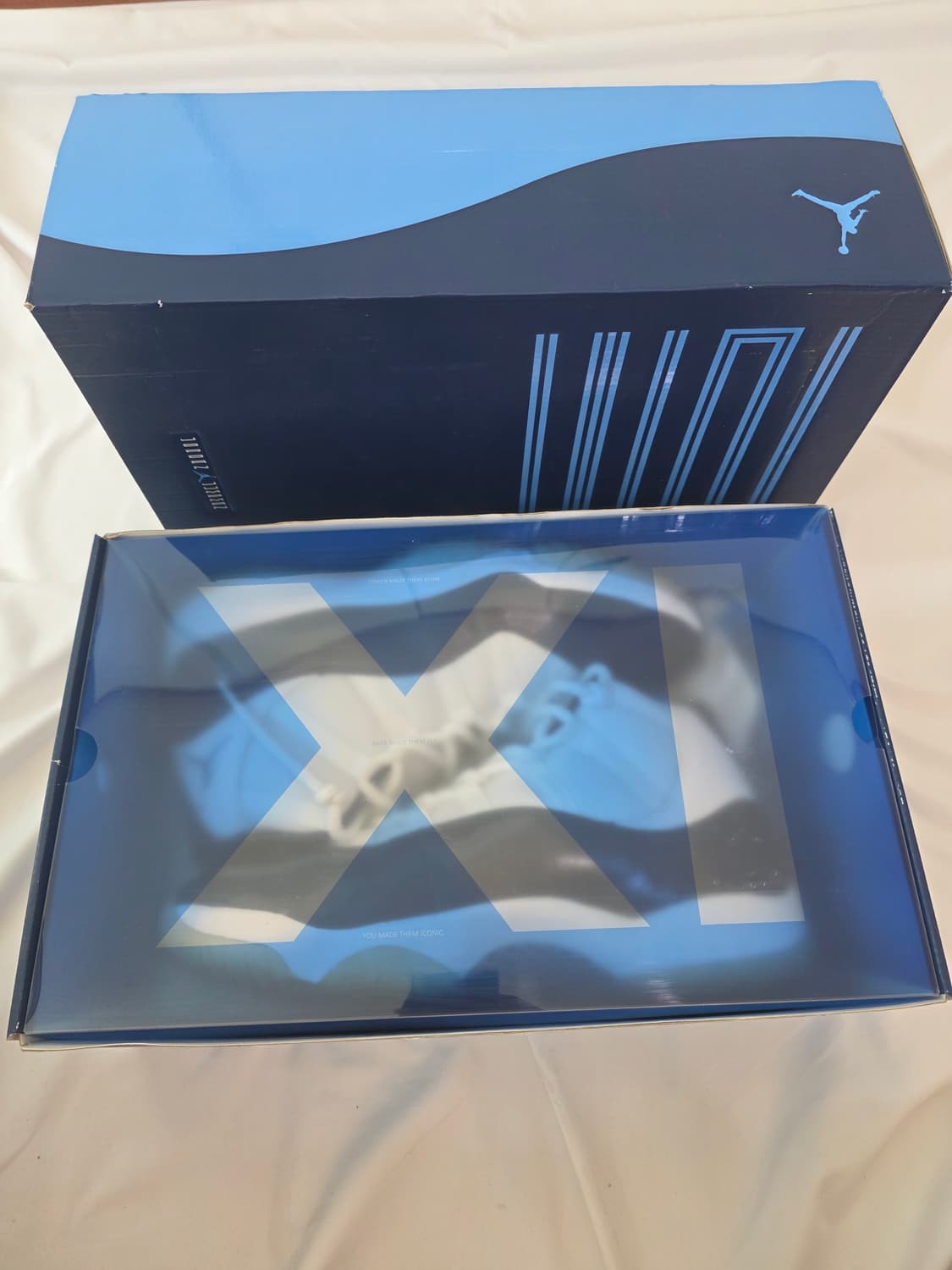 조던 11 레트로 윈라이크82 UNC 상품이미지6