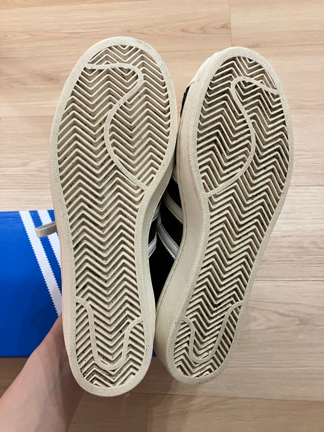 아디다스 슈퍼스타 빈티지 코어 블랙 270 상품이미지6