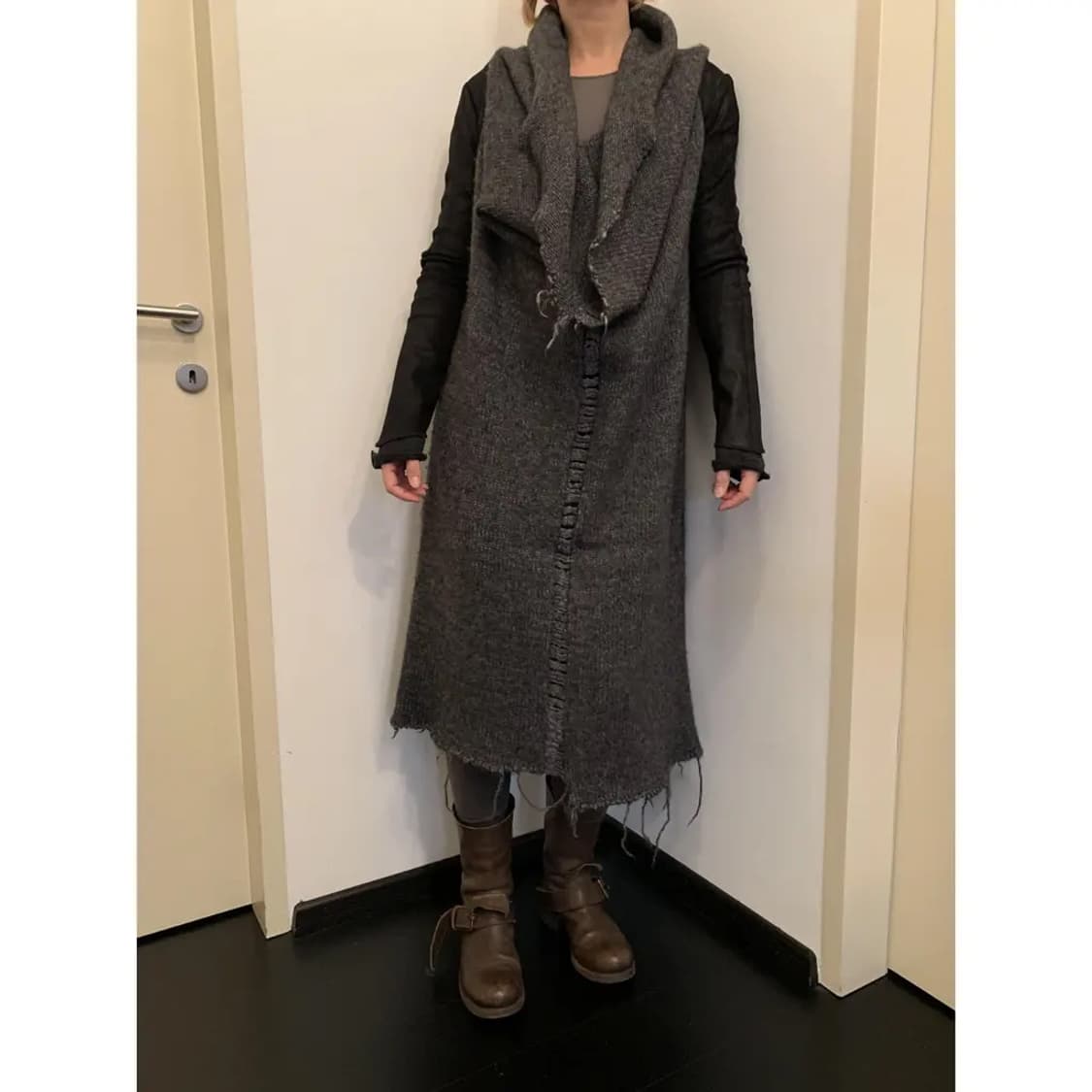 아이작 세럼 드레이프 알파카울 레더 드레스 상품이미지2