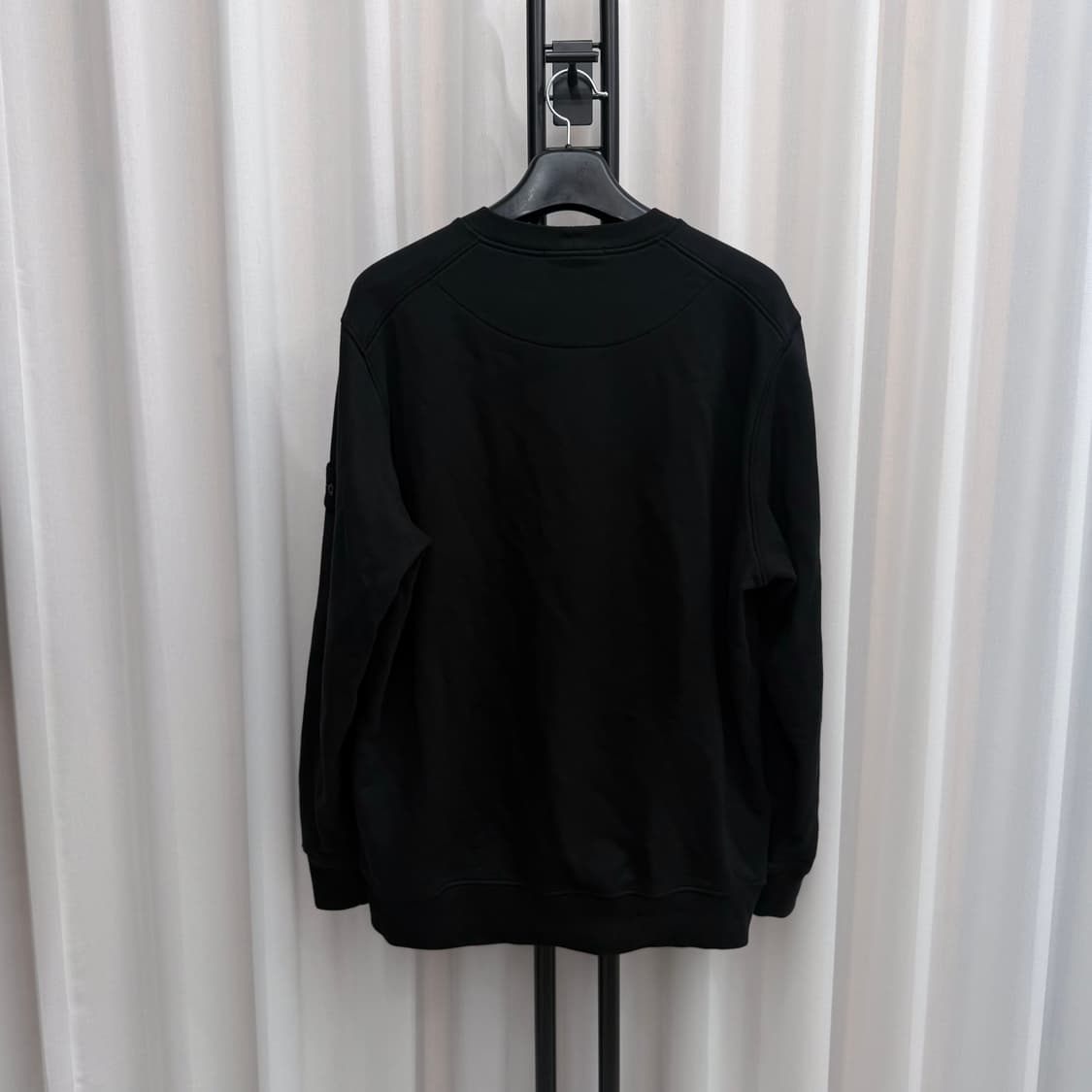 [25SS/ XXL] 스톤아일랜드 맨투맨 블랙 상품이미지2