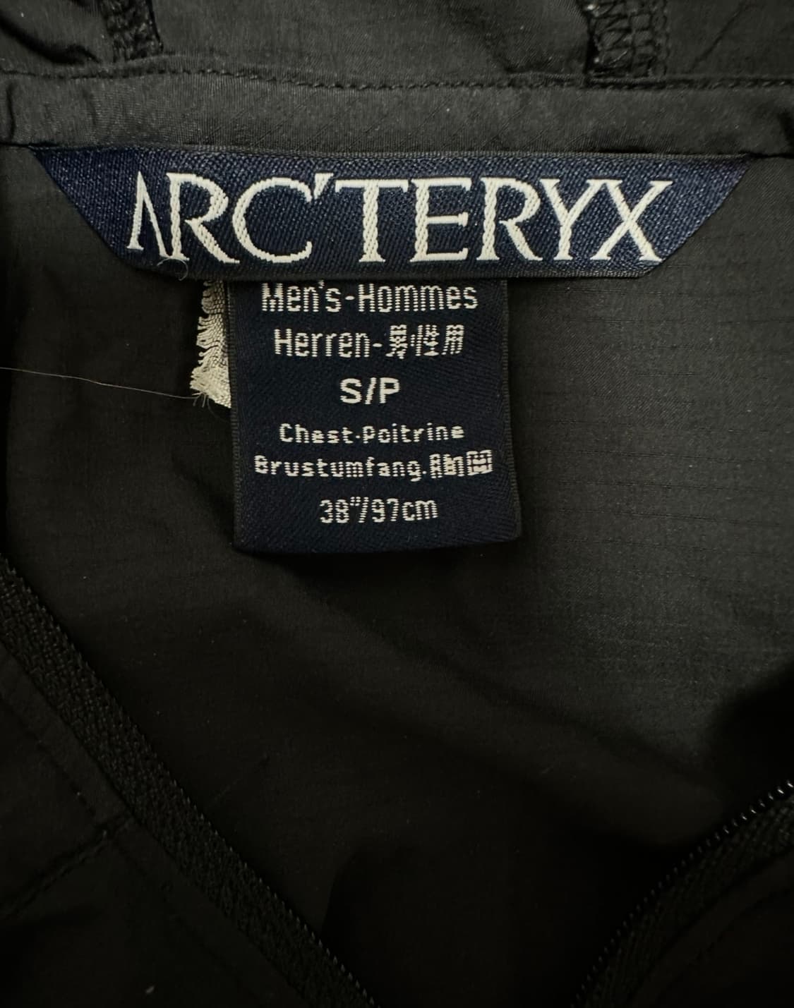 아크테릭스 블랙 아노락 바람막이 상품이미지6