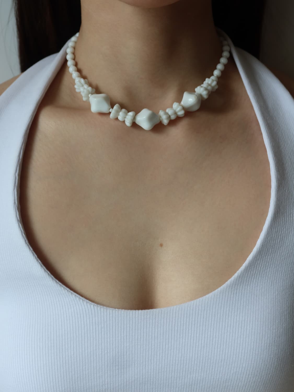 white pebble necklace 상품이미지1
