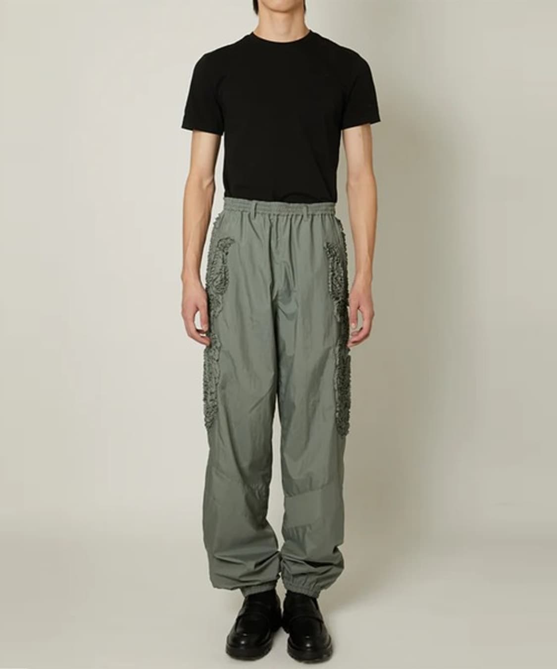 새상품 탁 TAAKK 테이핑 디테일 앰브로이드 팬츠 그레이 2사이즈 상품이미지4