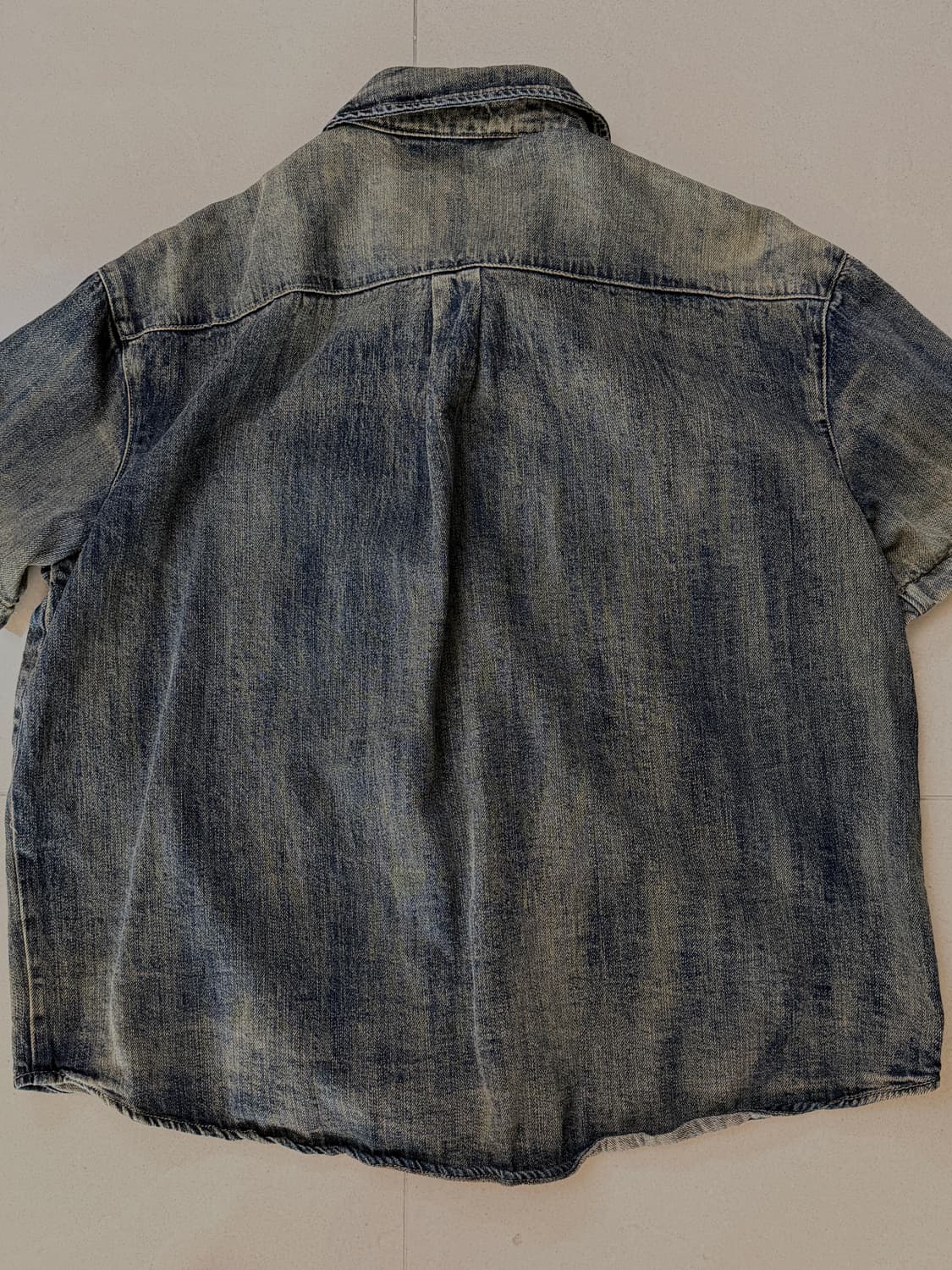 트릴리온 레인 슬럽 워싱 오버핏 데님 반팔 셔츠 (DEEP BLUE) 상품이미지2