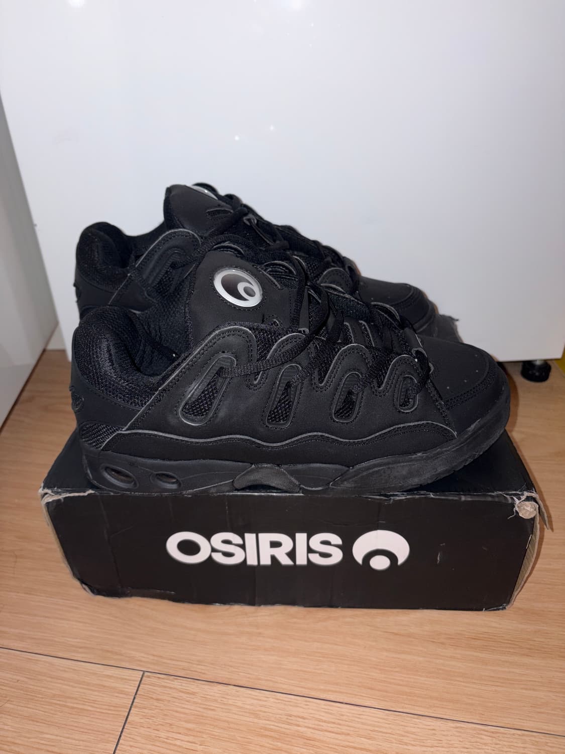 285 오시리스 D3 OG BLACK 상품이미지1