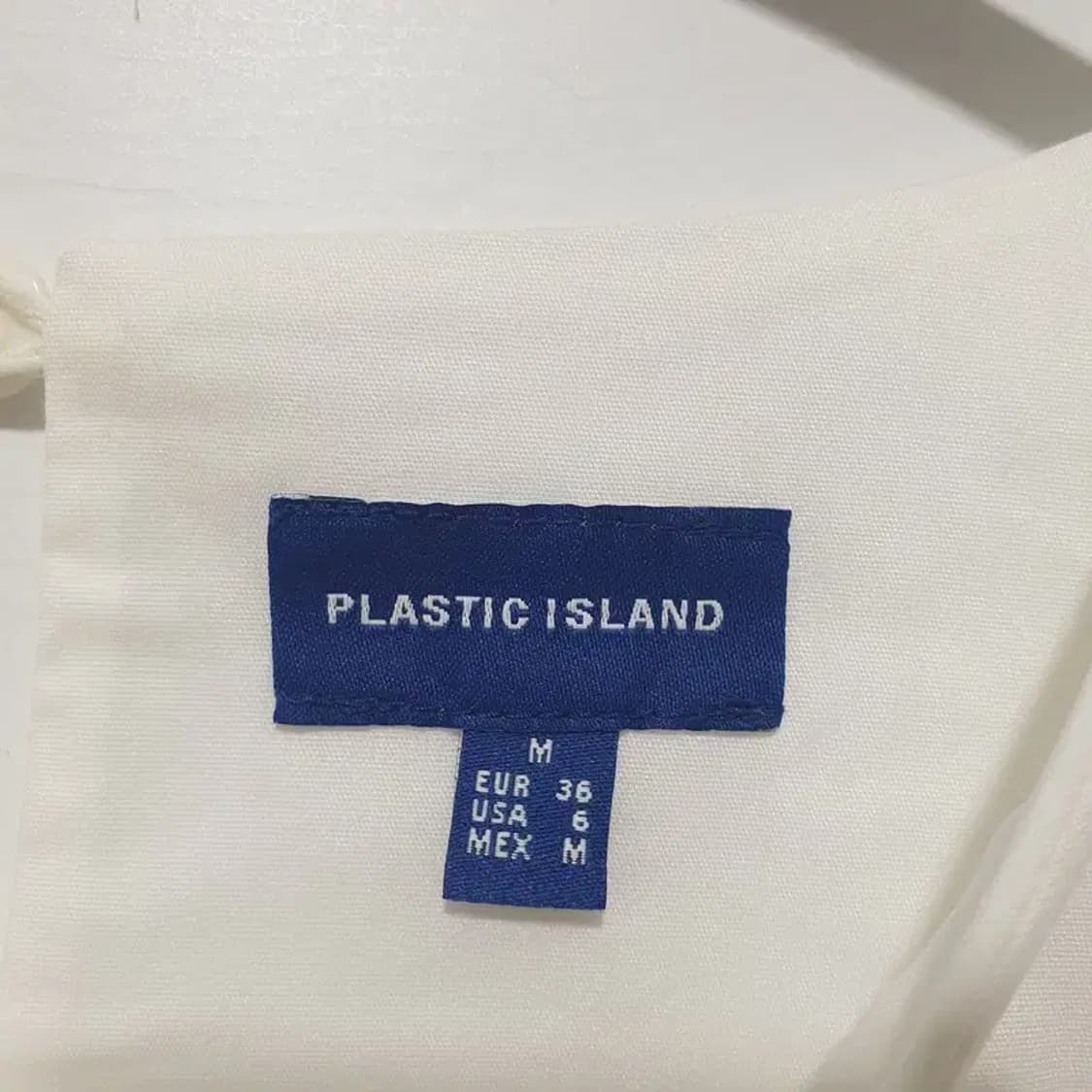플라스틱 아일랜드 블라우스 M_S0240 상품이미지6