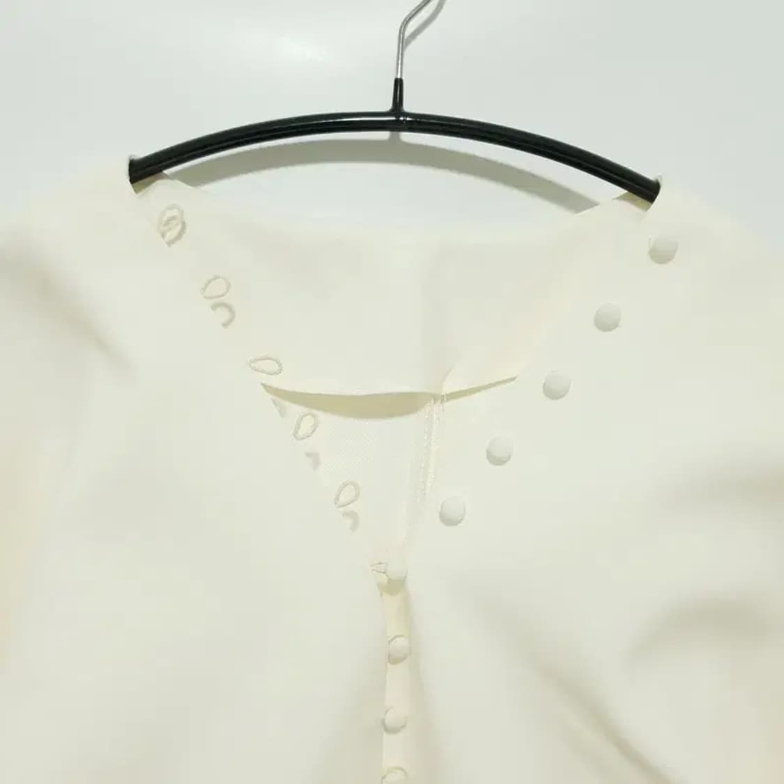 퍼프 벌룬 소매 콩단추 블라우스 M_M0324 상품이미지2