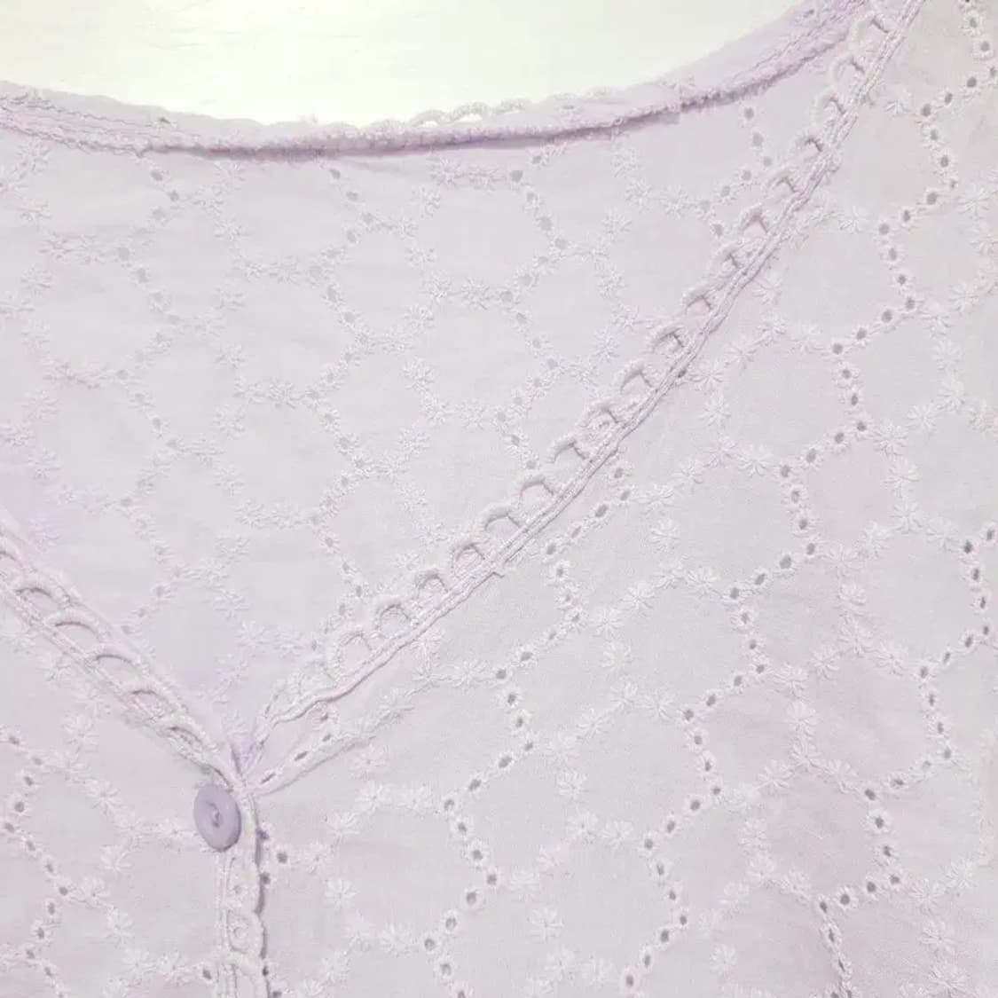 아이디스토어 펀칭 크롭 블라우스 F_S0579 상품이미지2