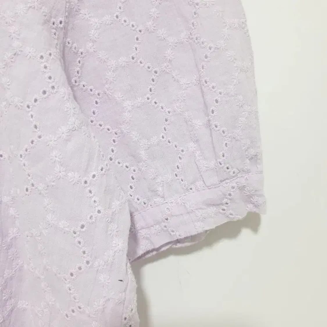 아이디스토어 펀칭 크롭 블라우스 F_S0579 상품이미지3