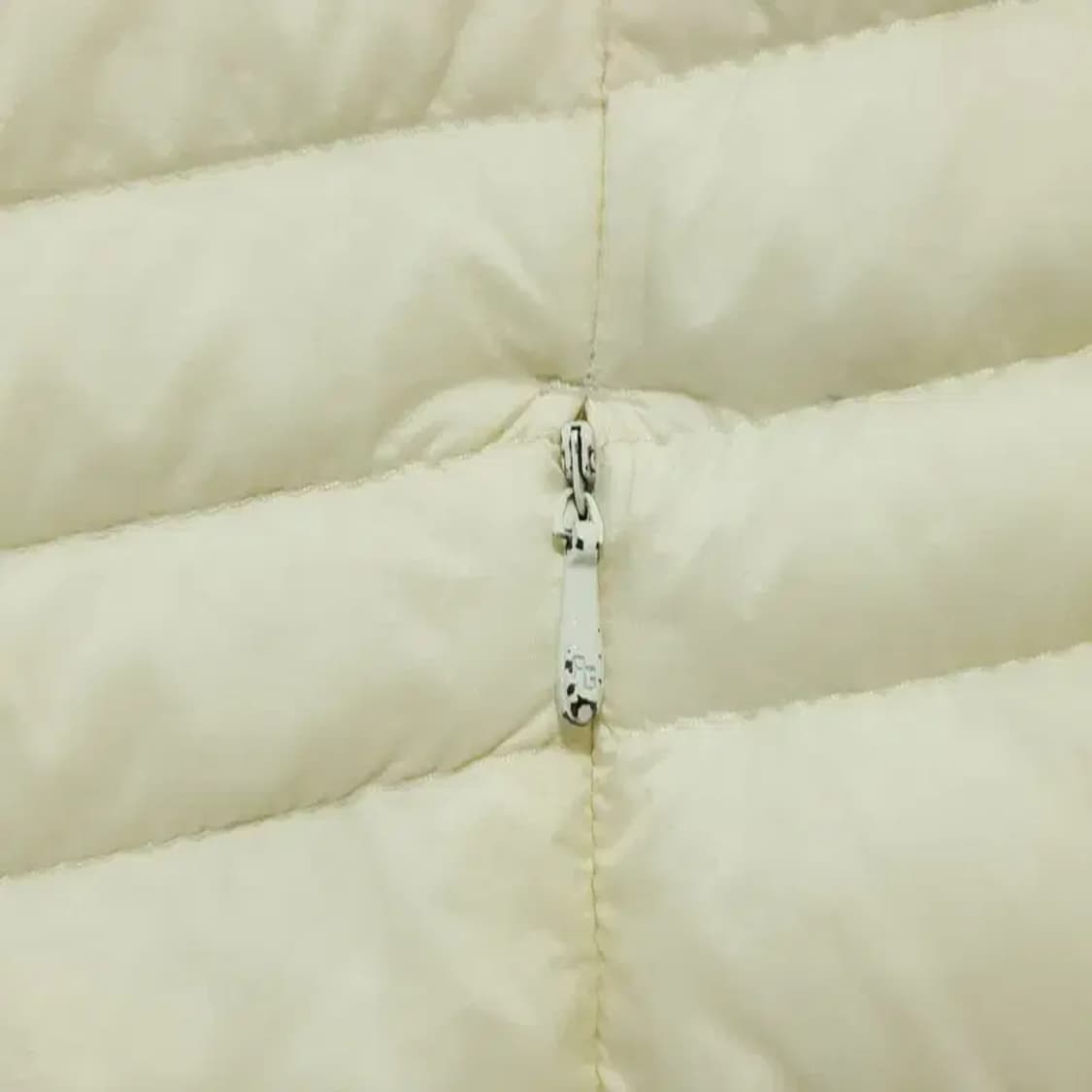 파리게이츠 여성 구스다운 경량 패딩 조끼 1_W0130 상품이미지4