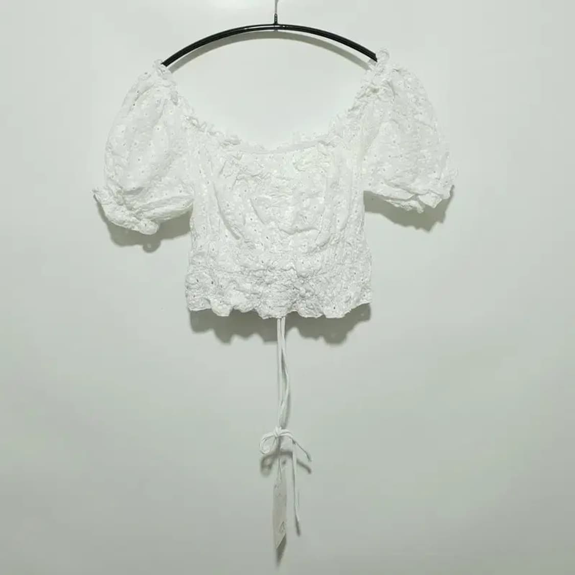 펀칭 크롭 블라우스 M_S0620 상품이미지1