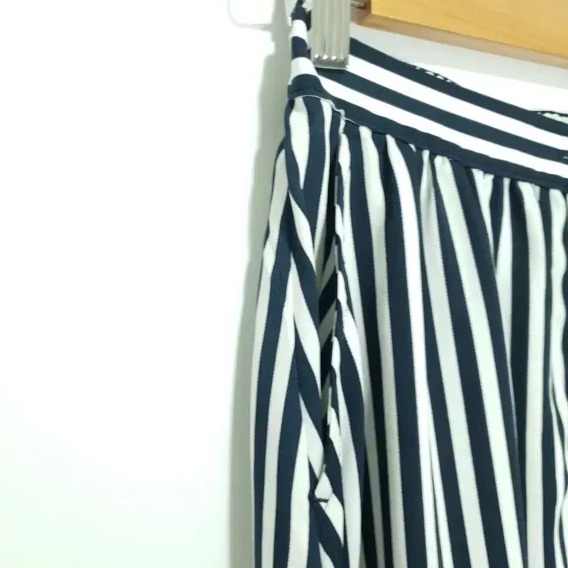 H&M 스트라이프 플레어 스커트 EUR 32_S0887 상품이미지3