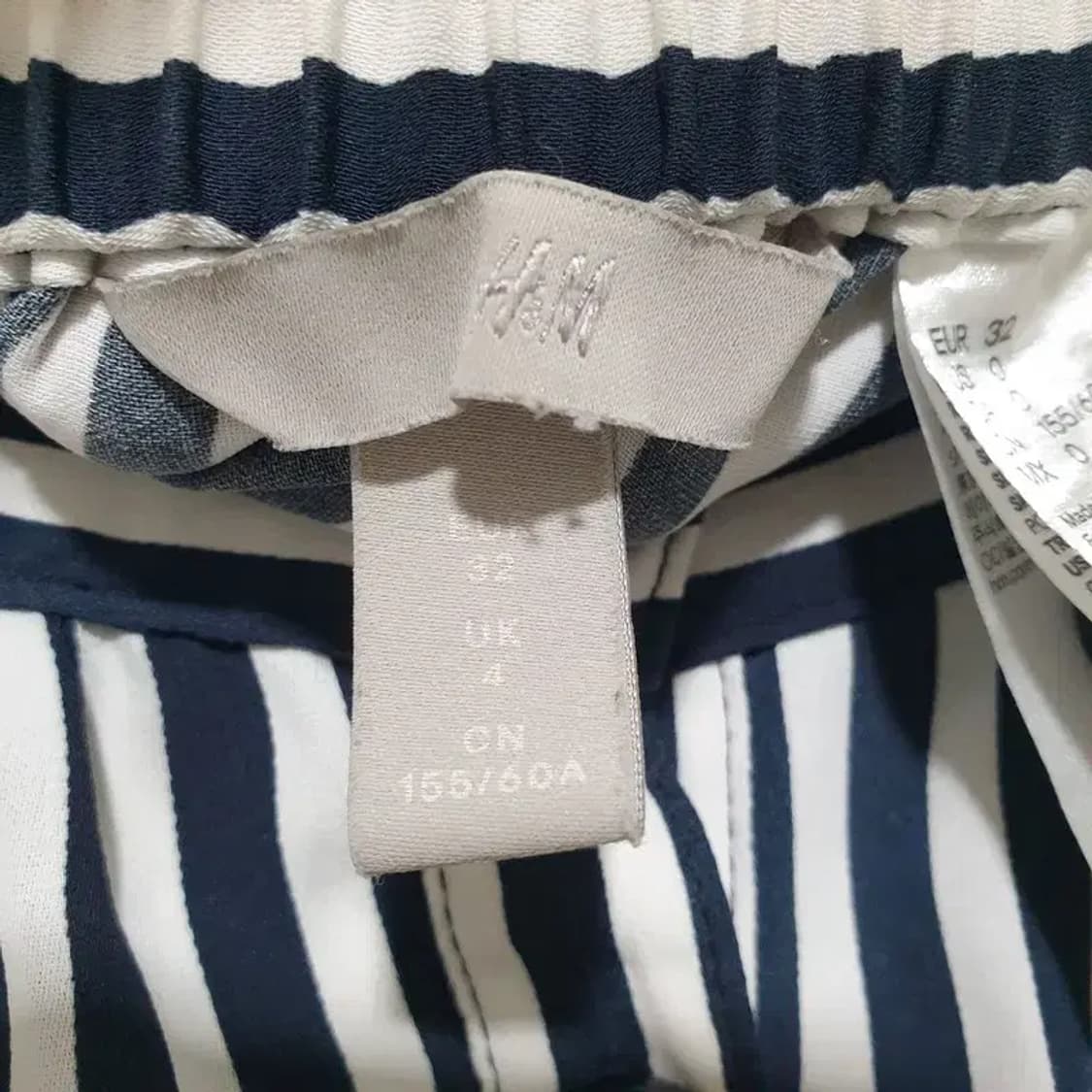 H&M 스트라이프 플레어 스커트 EUR 32_S0887 상품이미지6