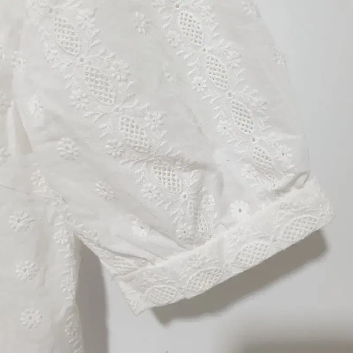 펀칭 블라우스 F_S0856 상품이미지4