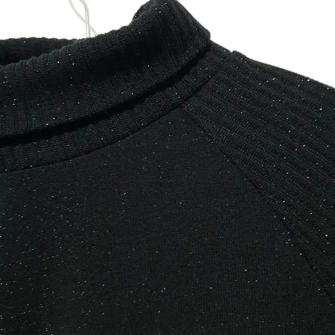 김미더영 백리스 터들넥 크롭 니트 F_W0230 상품이미지2