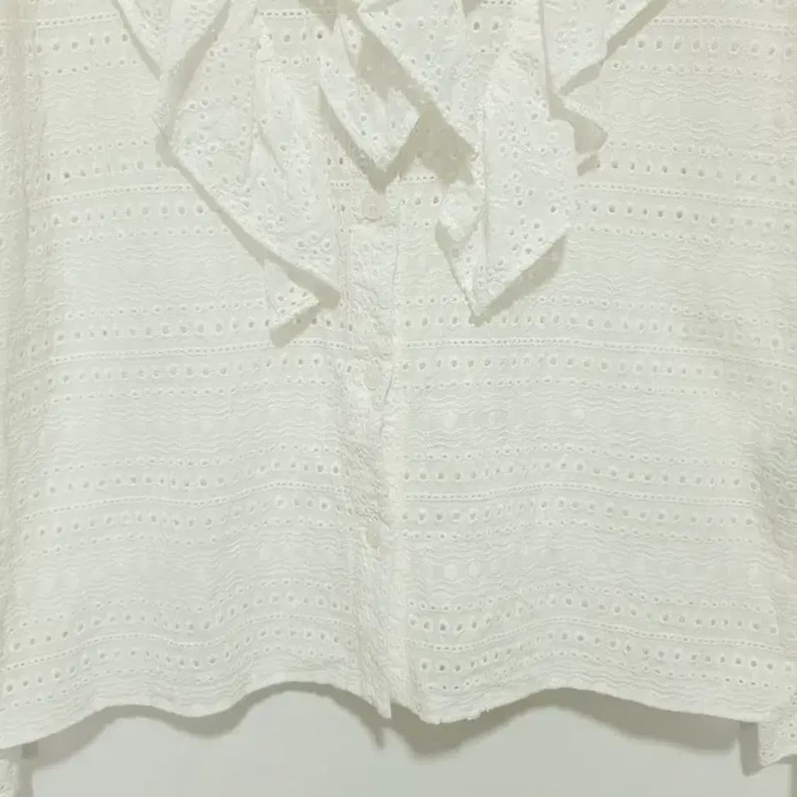 아틀리에 나인 펀칭 블라우스 F_M1004 상품이미지3