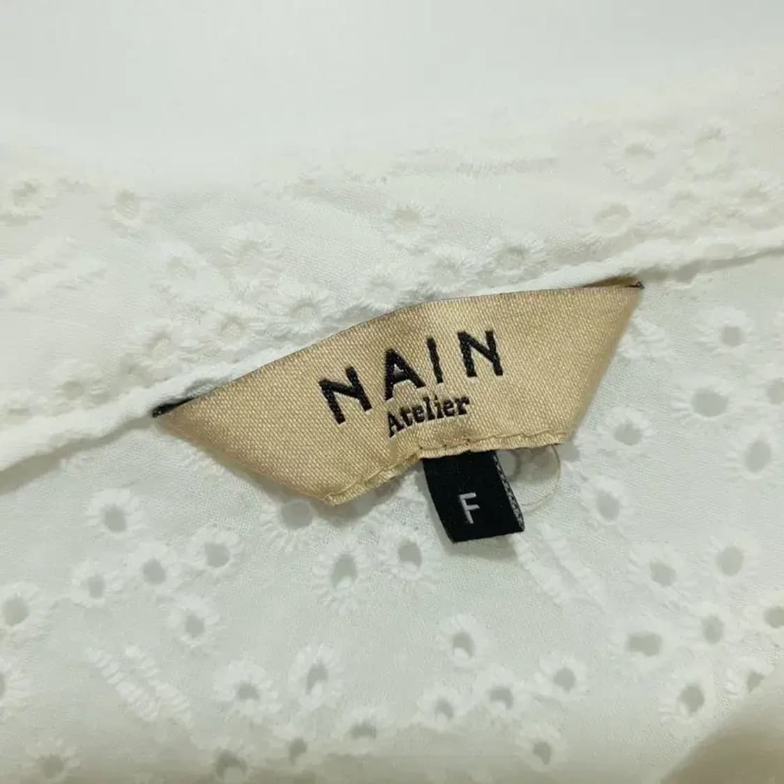 아틀리에 나인 펀칭 블라우스 F_M1004 상품이미지6