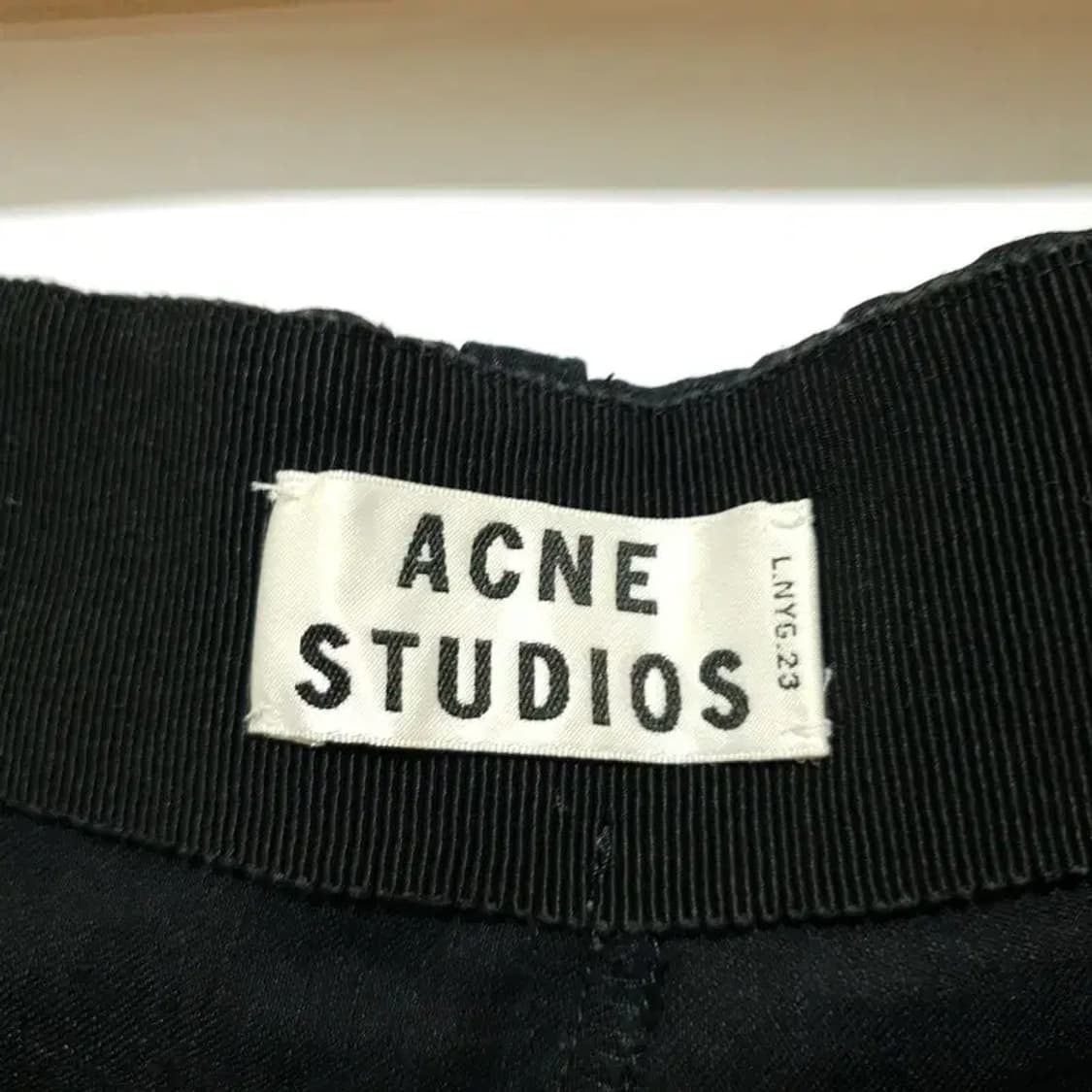 아크네 스튜디오 여성 린넨 반바지 36_S1040 상품이미지4