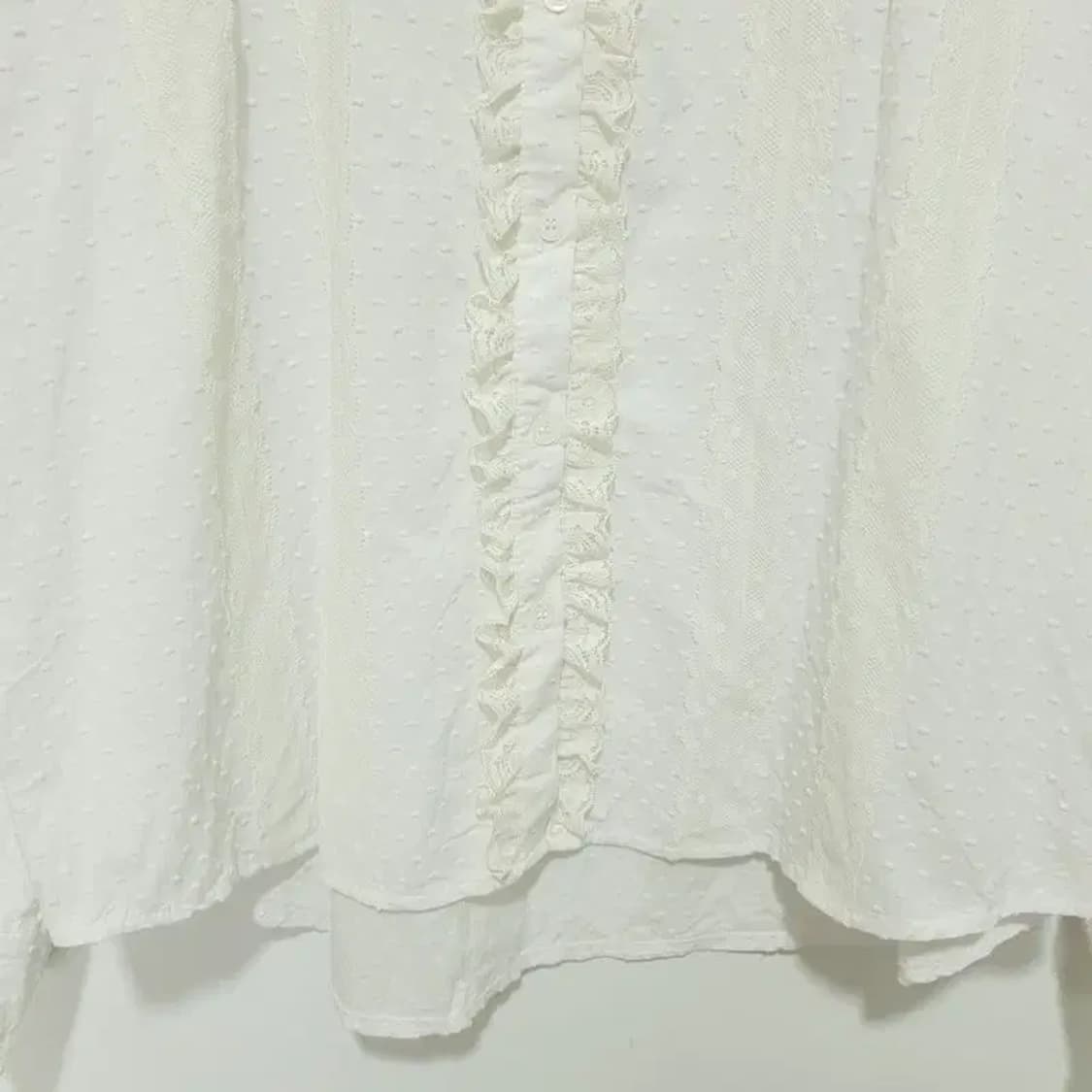 임블리 펀칭 레이스 블라우스 F_M1005 상품이미지3