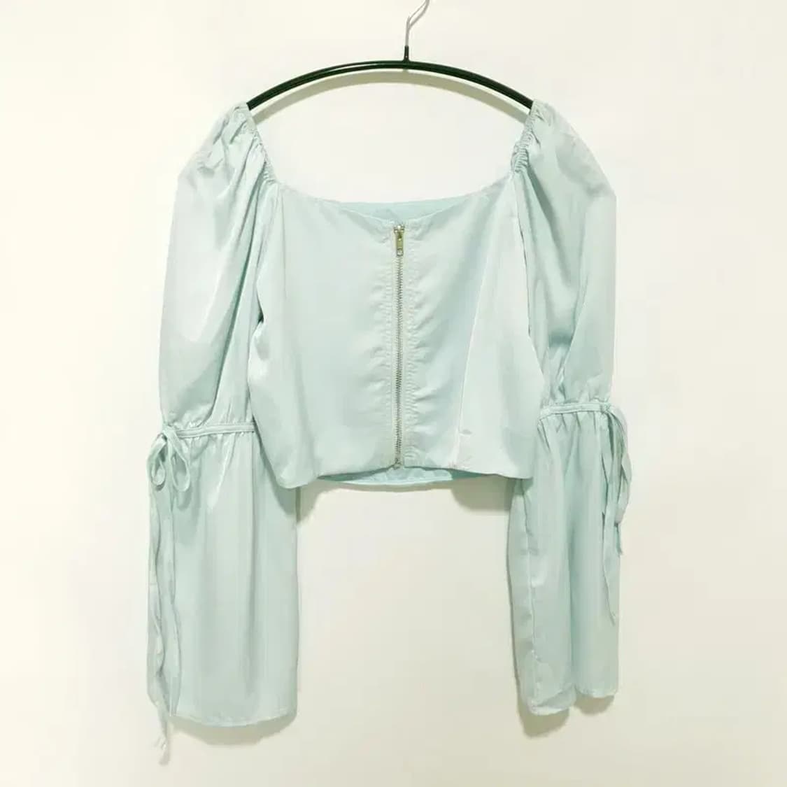새틴 크롭 블라우스 F_M1006 상품이미지5