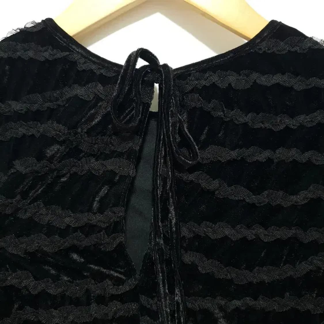 OUEL 오앨 레이스 퍼프 벨벳 블라우스 F_S1025 상품이미지5