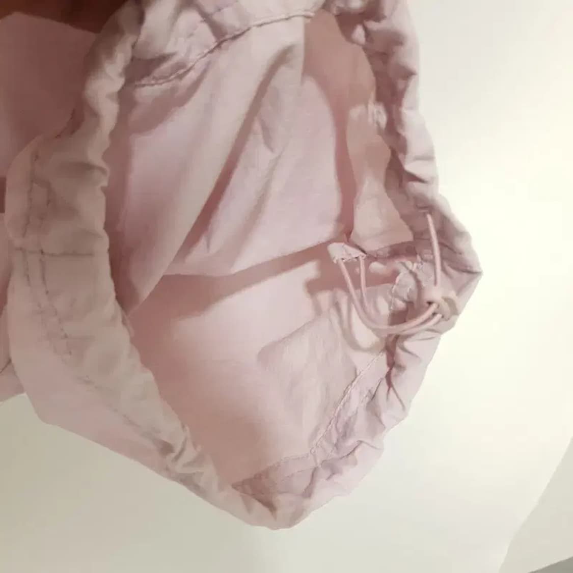 스파오 나일론 카고 와이드 스트링 조거 팬츠 L_S1060 상품이미지4