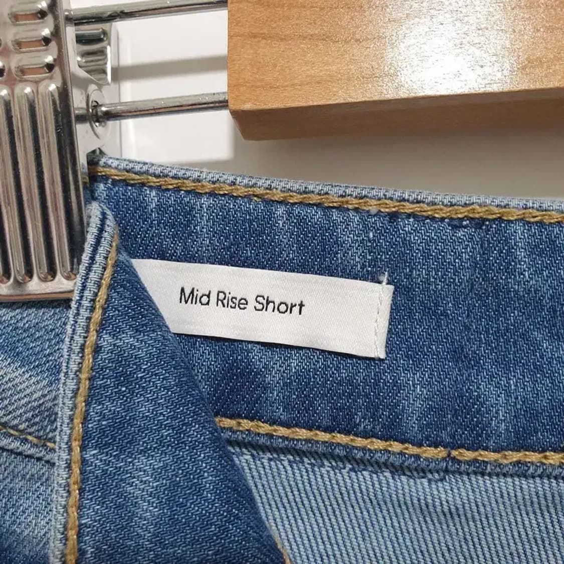 캘빈 클라인 미드라이즈 데님 숏 팬츠 26_S1073 상품이미지4