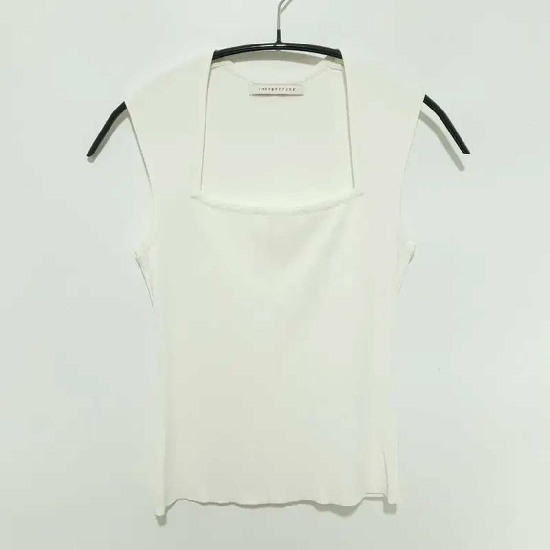 인스턴트펑크 스퀘어넥 니트 슬리브리스 0_S1082 상품이미지1