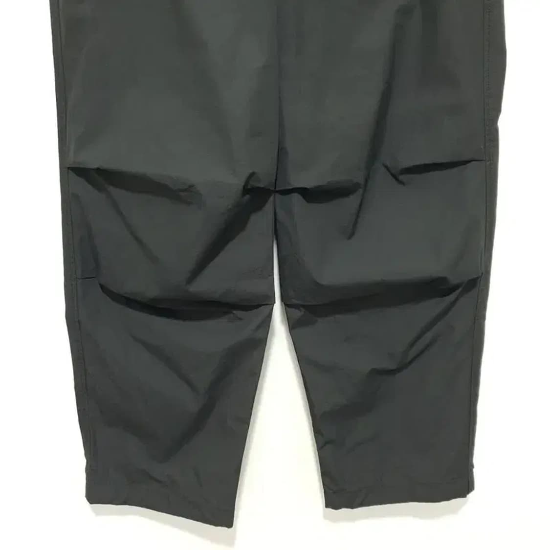 유니클로 U 와이드핏 파라슈트 팬츠 76_S1115 상품이미지3