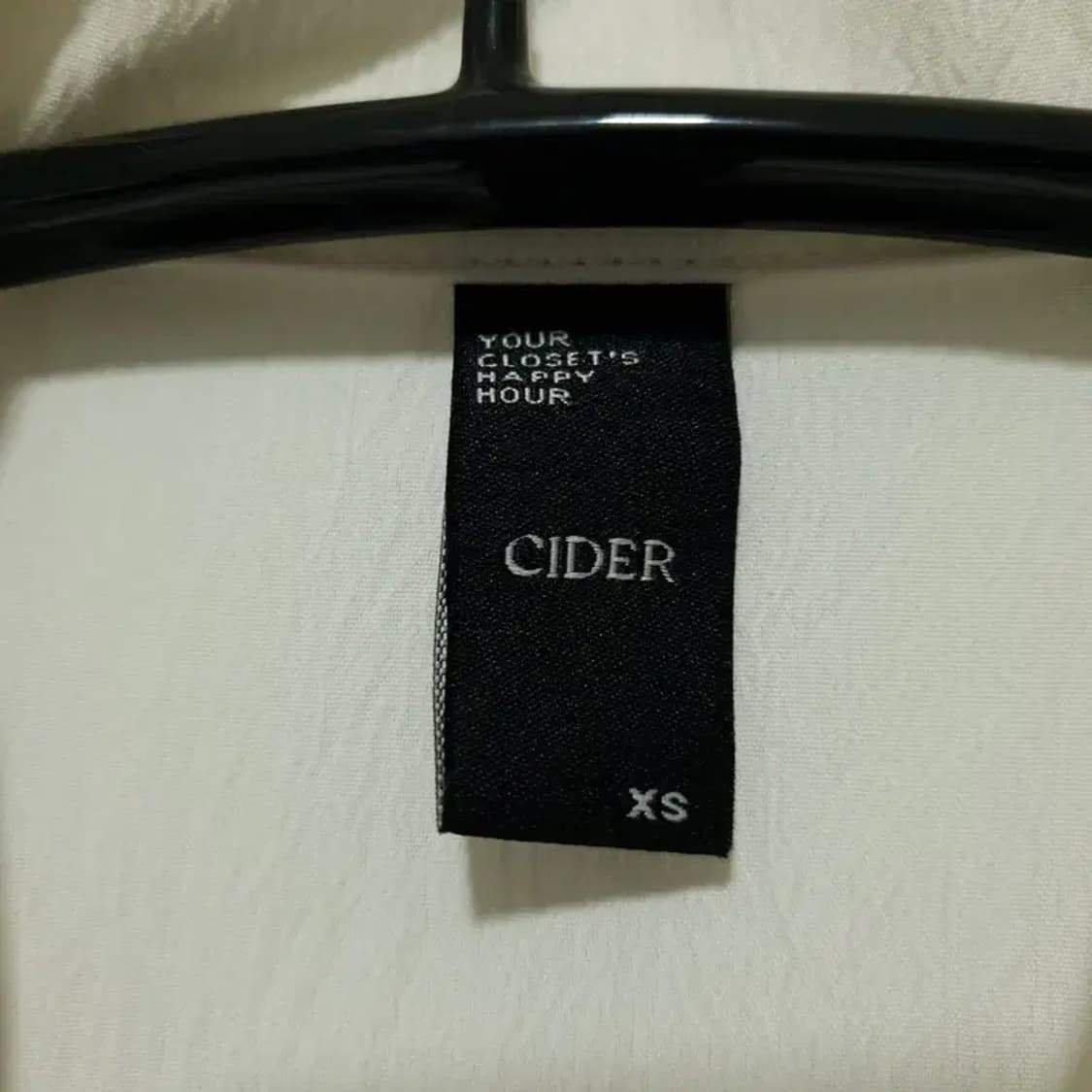 샵사이다 크롭 스트랩 블라우스 XS_S1139 상품이미지6